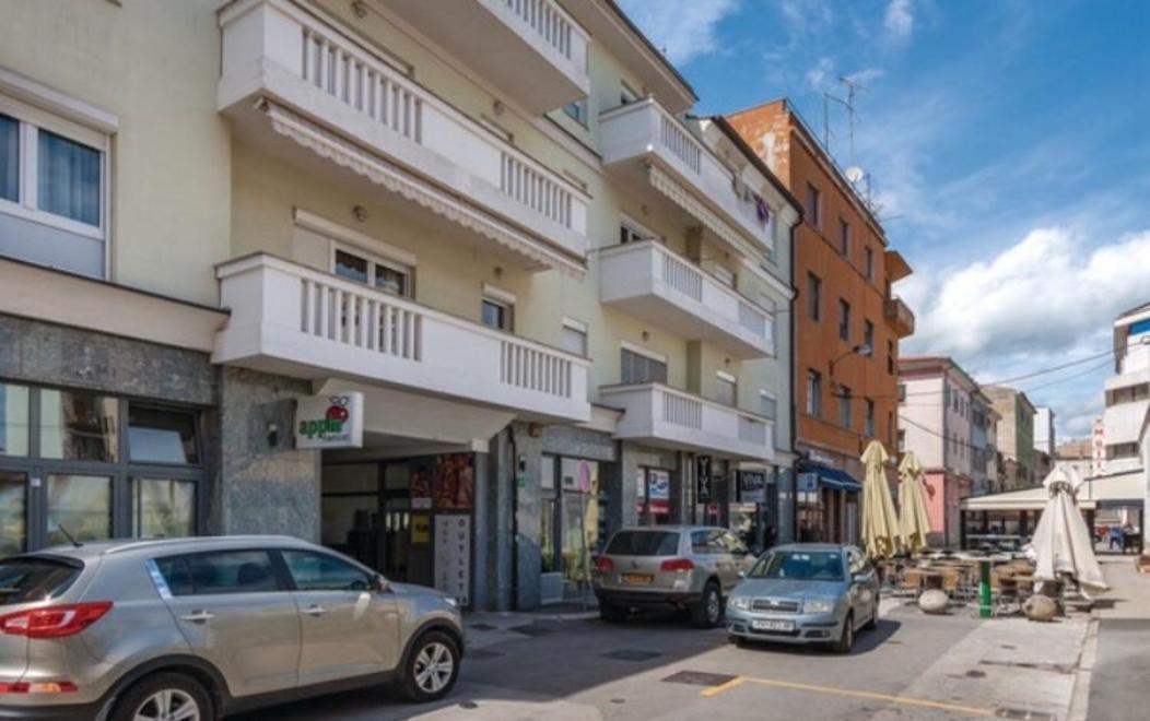 Apartment In The Center Of Pula Eksteriør billede